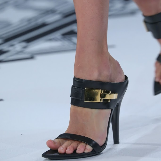 Sabots, Or Clogs If you Prefer: The Must Have Shoe